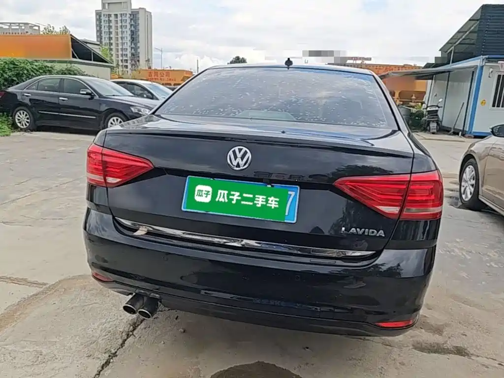 Volkswagen Lavida — миниатюра 6