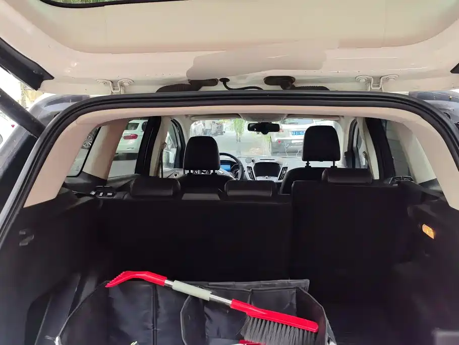 Ford Kuga — миниатюра 4