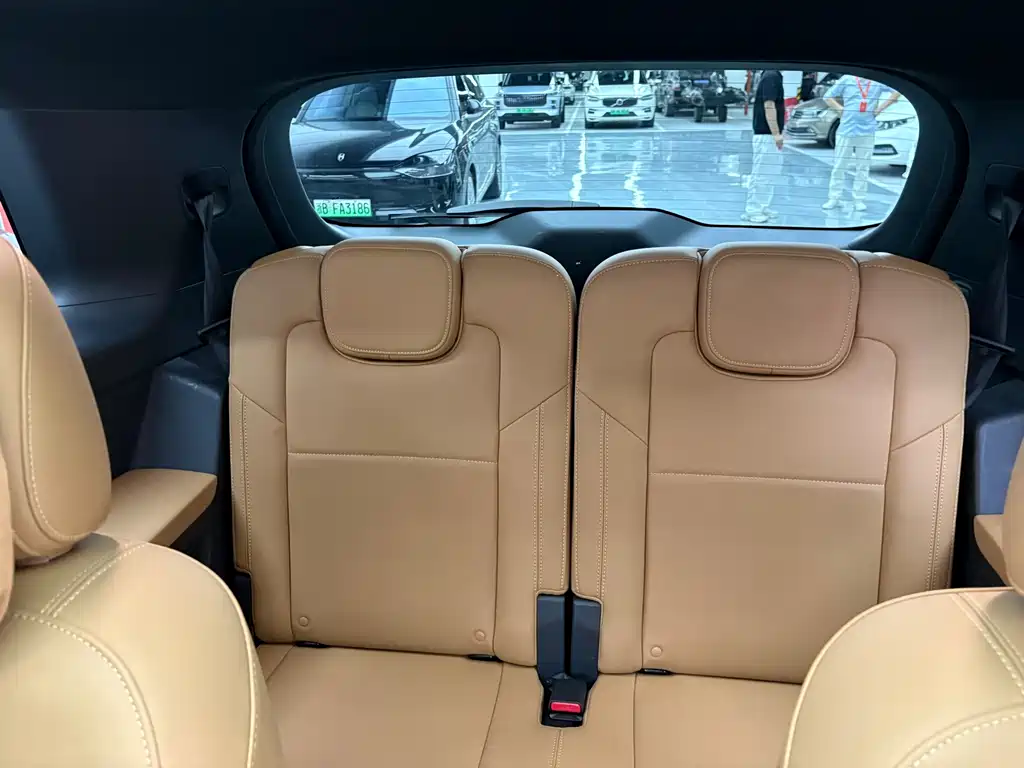 Li Auto Li ONE — миниатюра 13