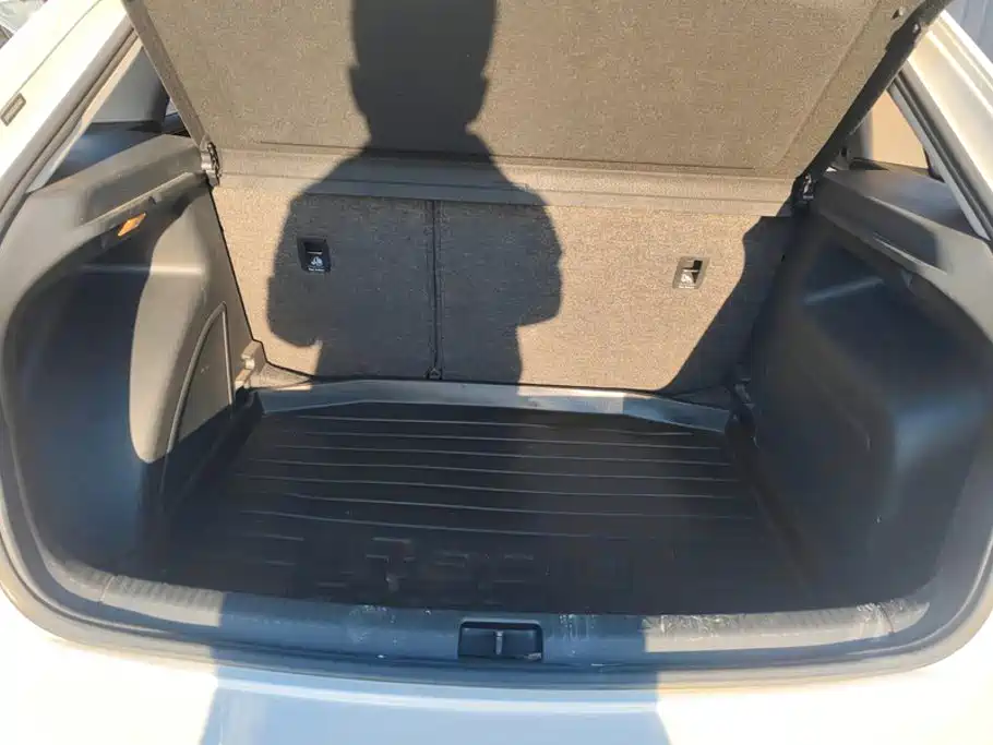Skoda Rapid Spaceback — миниатюра 4