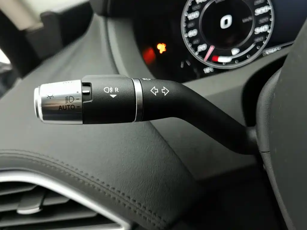 Jaguar XEL — миниатюра 21