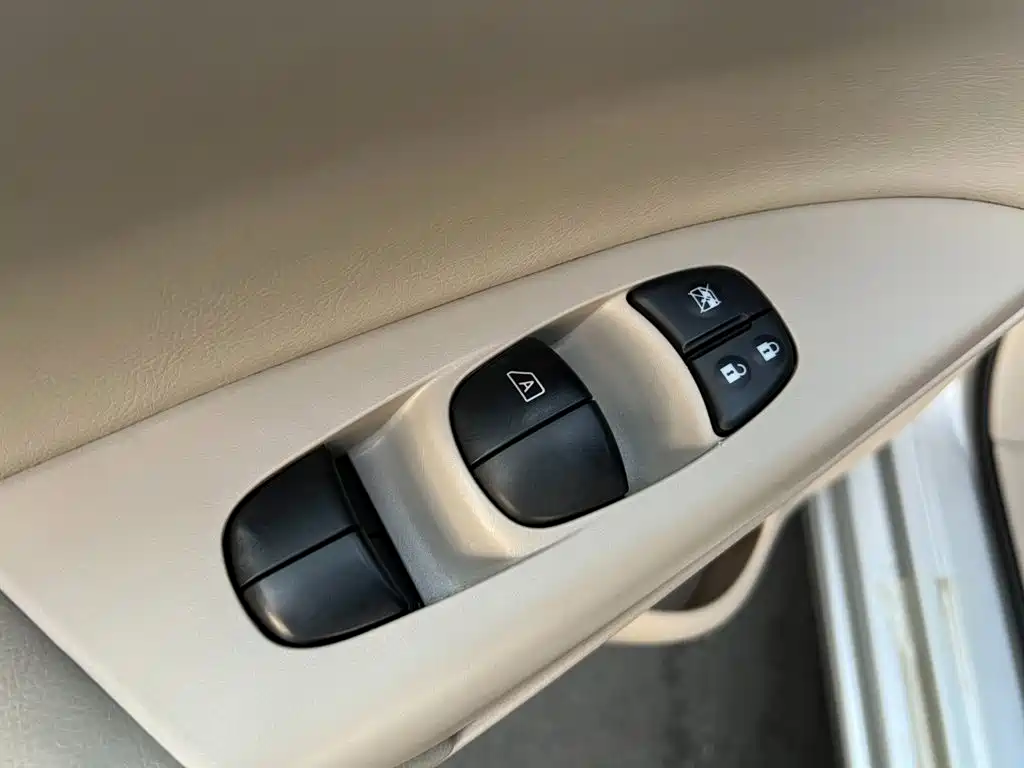 Nissan Sylphy — миниатюра 7