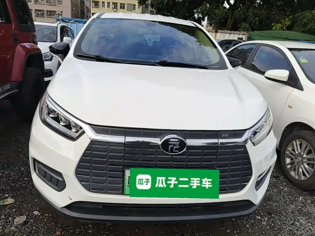 BYD Yuan EV — миниатюра 3