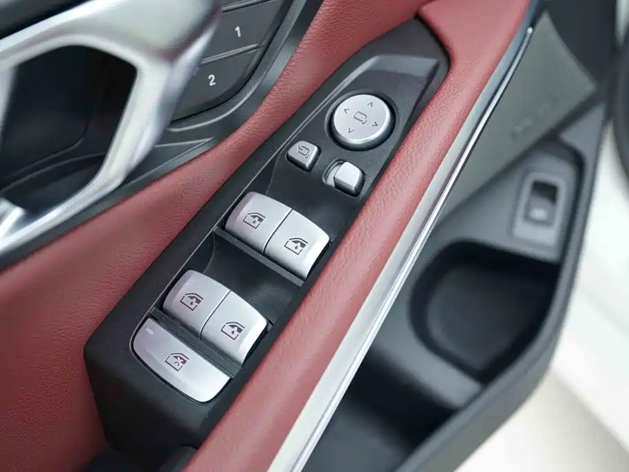 BMW 3 Series — миниатюра 11