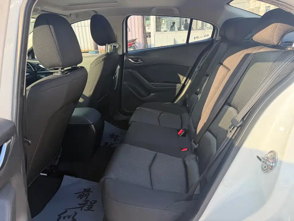 Mazda 3 Axela — миниатюра 7