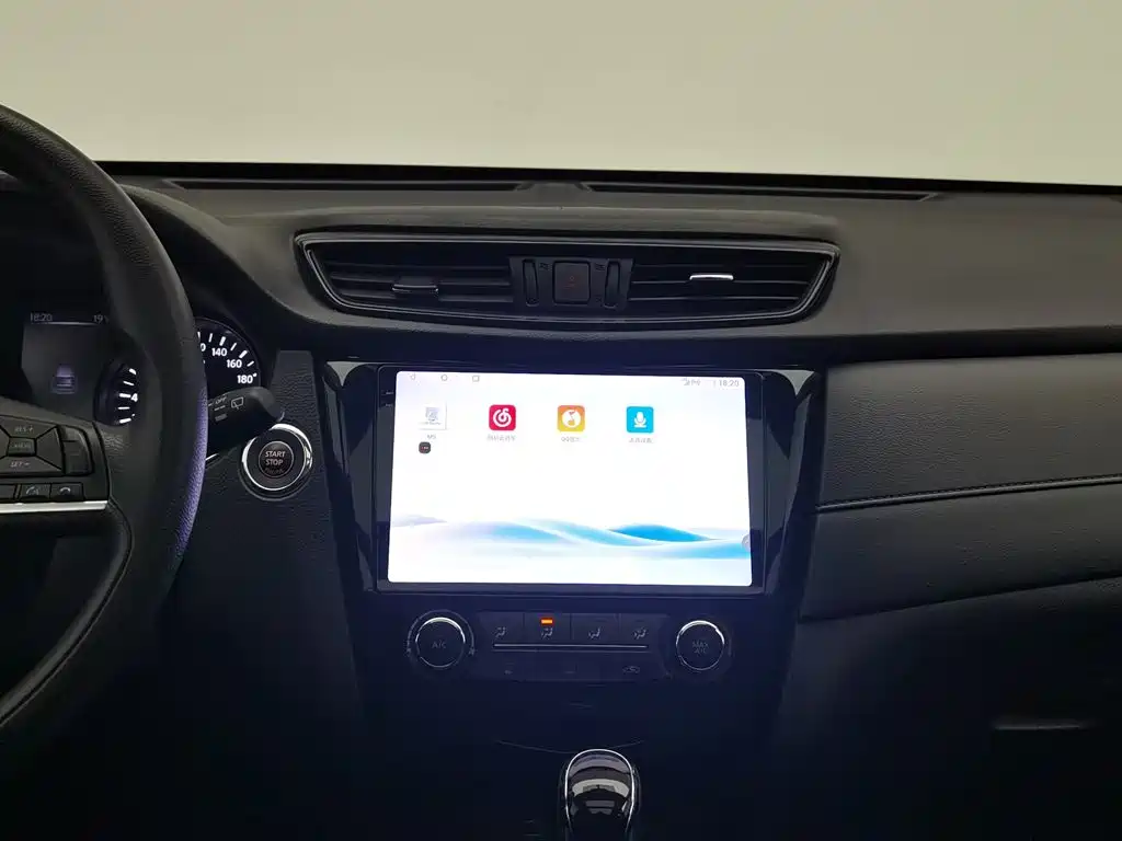 Nissan X-Trail — миниатюра 12
