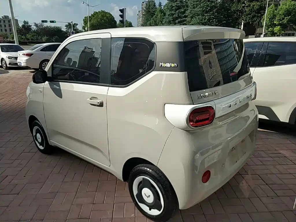 Wuling MINIEV — миниатюра 5
