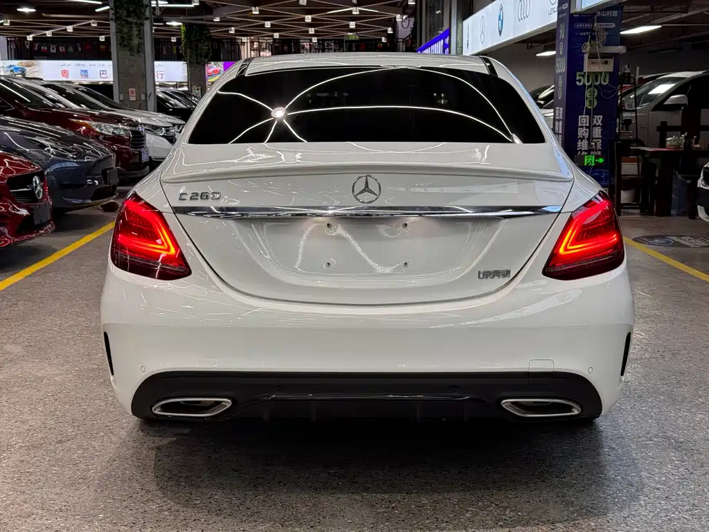 Mercedes-Benz C-Class — миниатюра 5