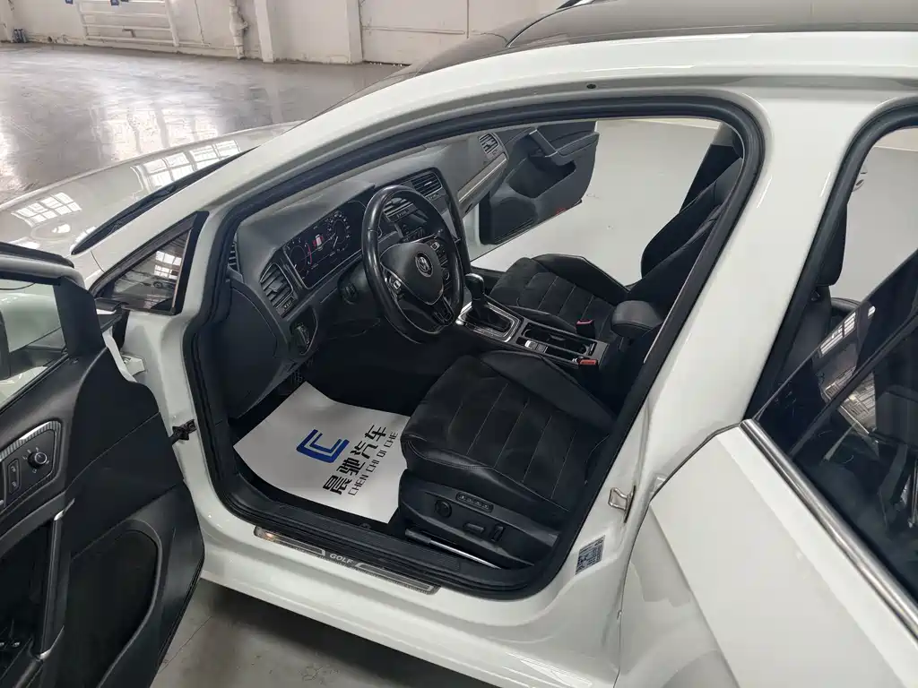 Volkswagen Golf — миниатюра 15