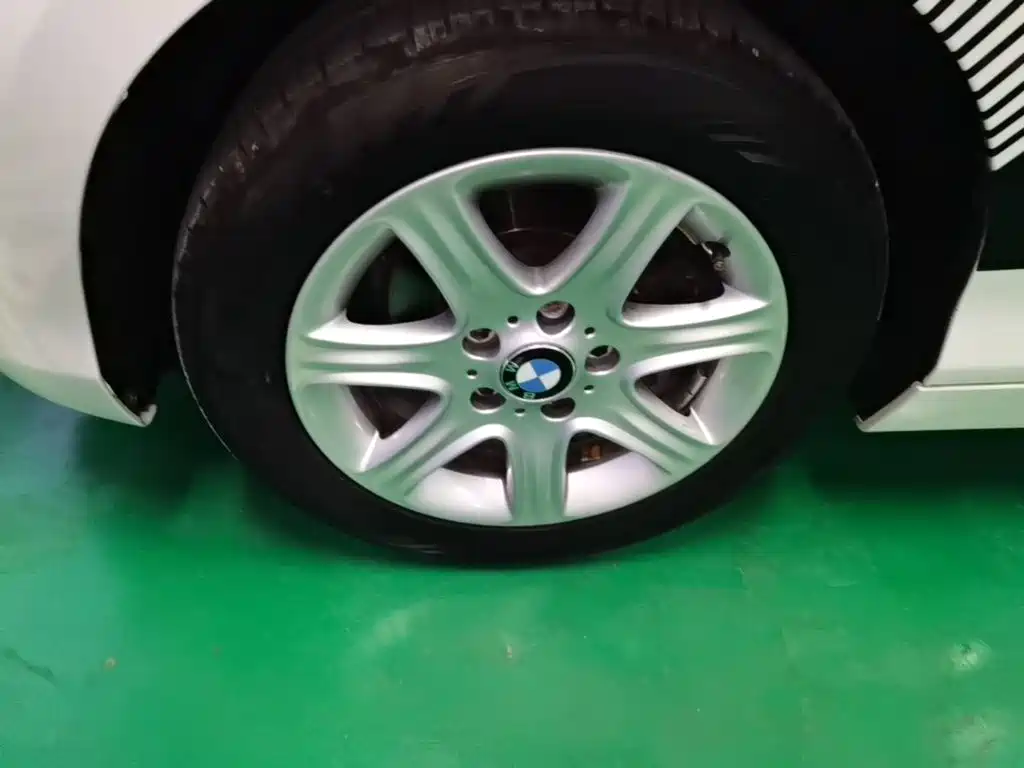 BMW 1 Series (Import) — миниатюра 23
