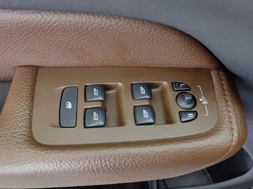 Volvo XC60 — миниатюра 9