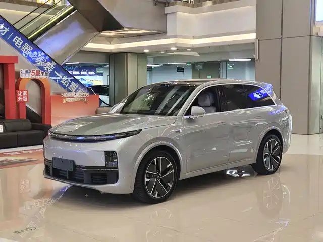 Li Auto L8