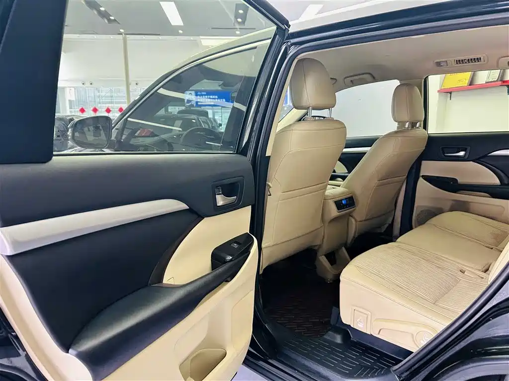 Toyota Highlander — фотографии объявления, Фото 24