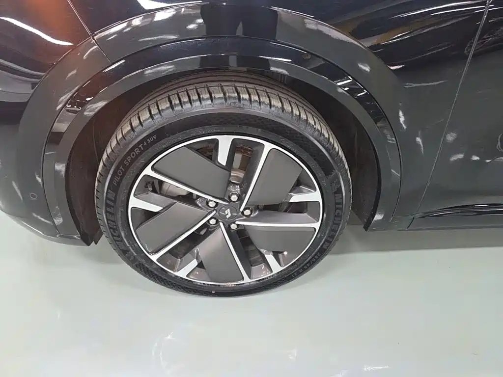 Li Auto Li L8 — миниатюра 23