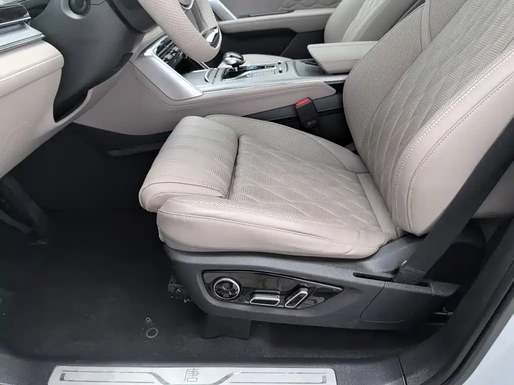 BYD Tang New Energy — миниатюра 20