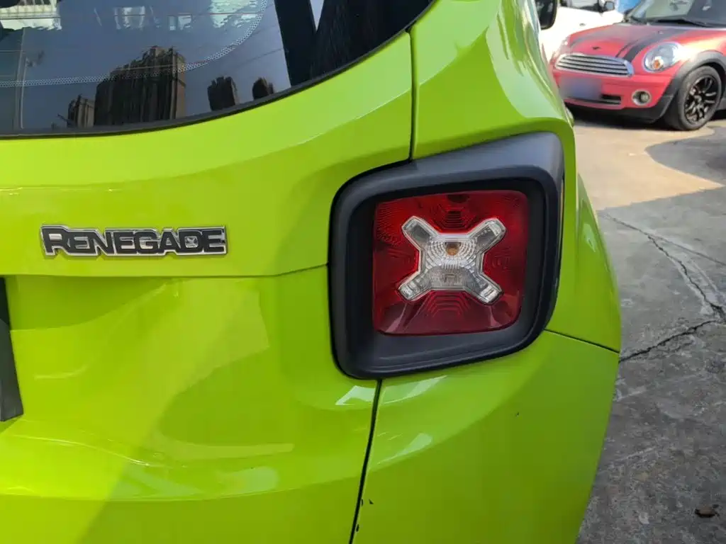 Jeep Renegade — миниатюра 8