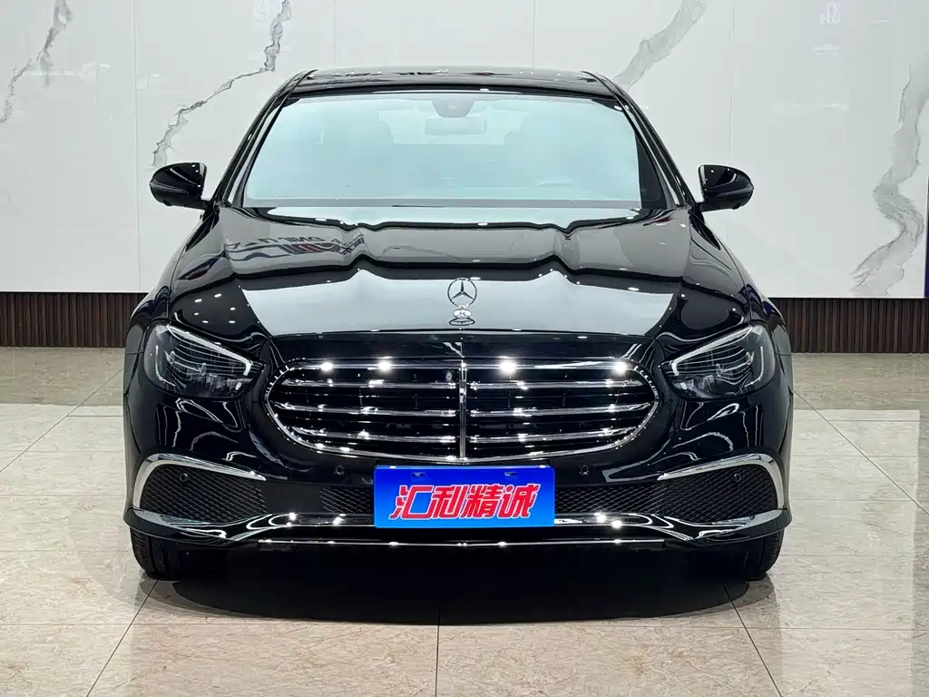 Mercedes-Benz E-Class — миниатюра 2