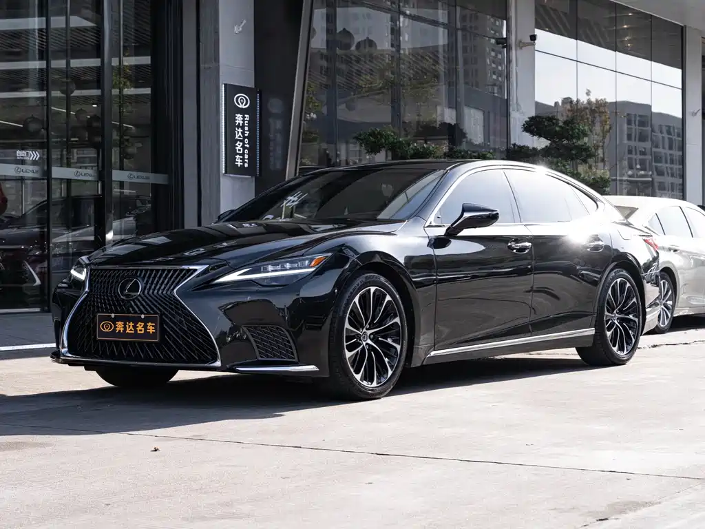 Lexus LS