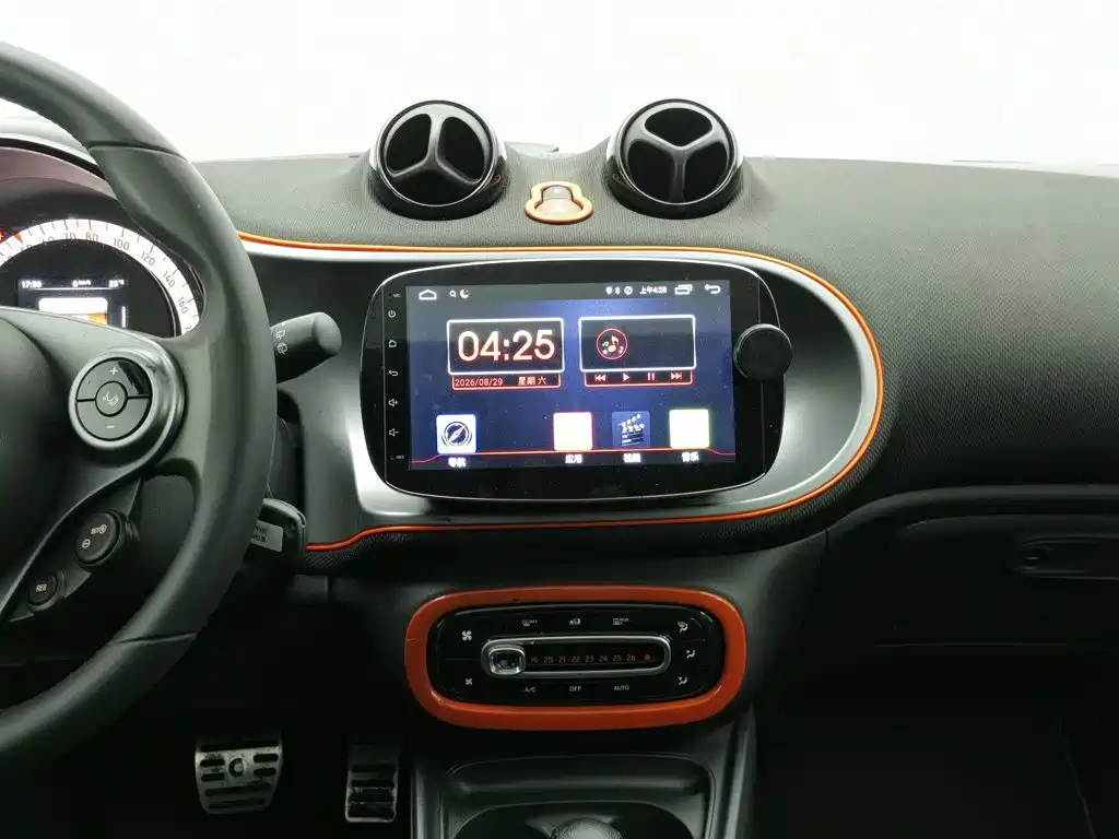 smart Smart Fortwo — миниатюра 12