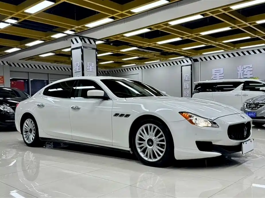 Купить Maserati Quattroporte