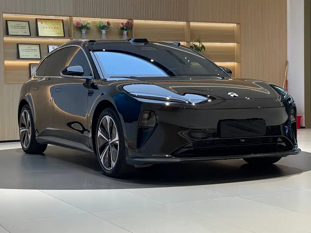 NIO NIO ET5T