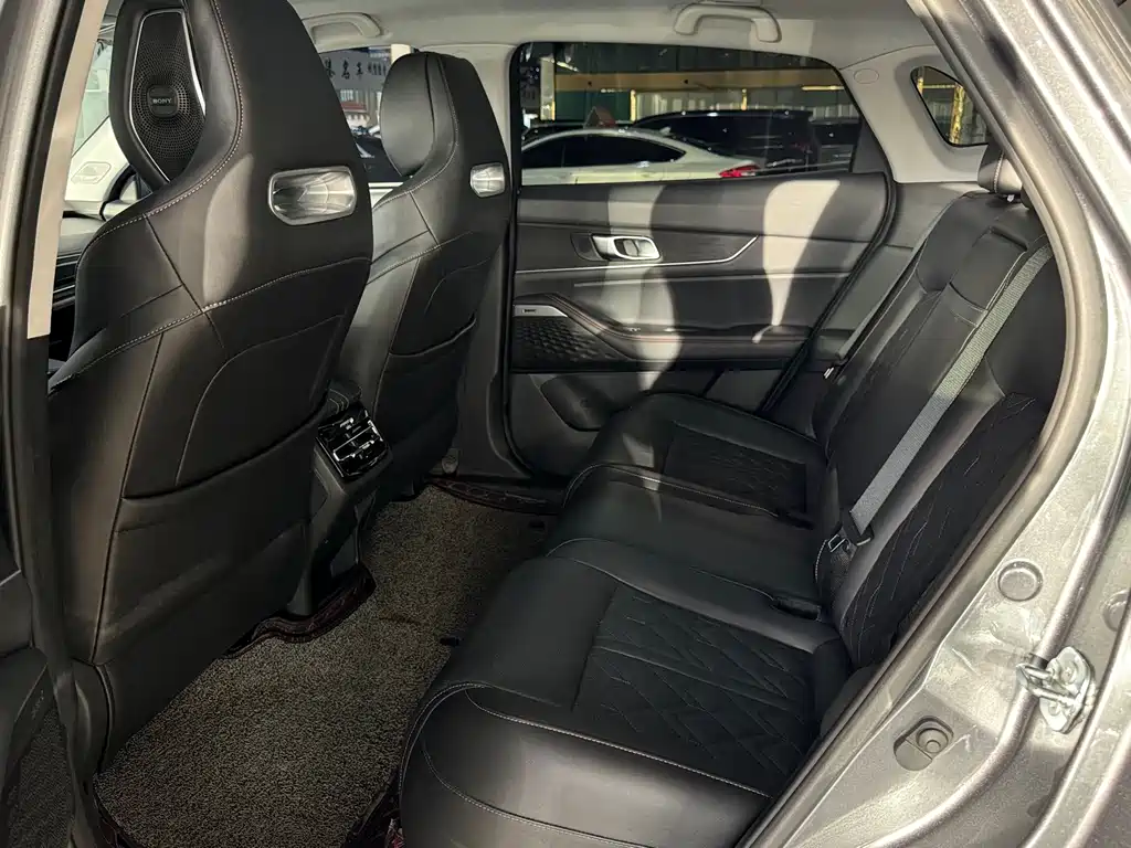 Changan UNI-K 2021 2.0T Luxury