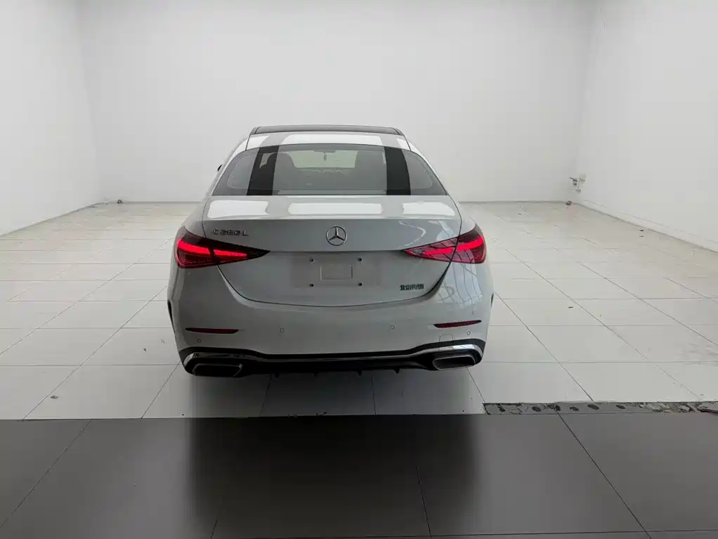 Mercedes-Benz C-Class — миниатюра 9