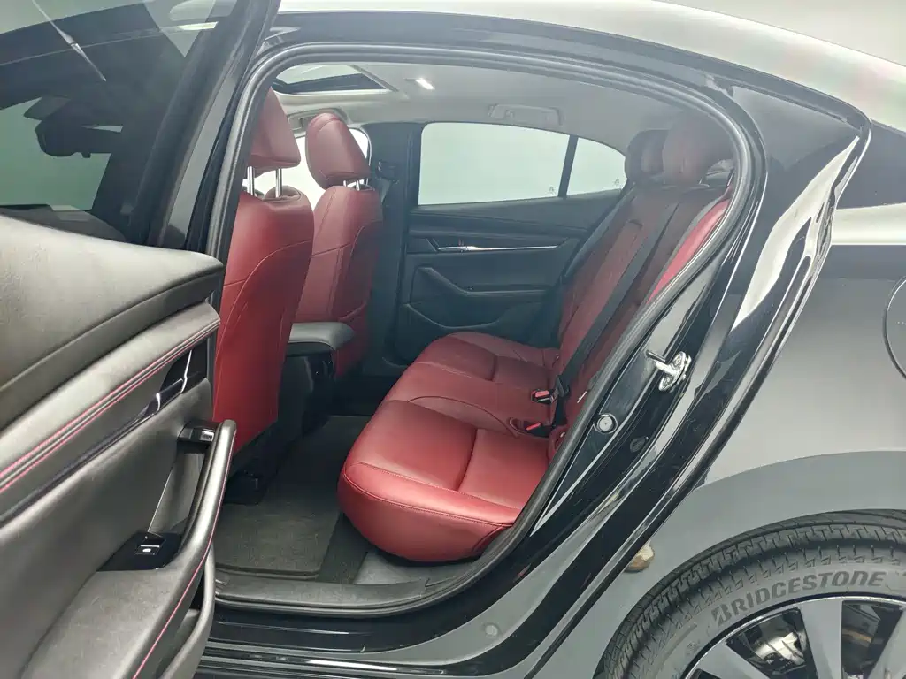 Mazda 3 Axela — миниатюра 5