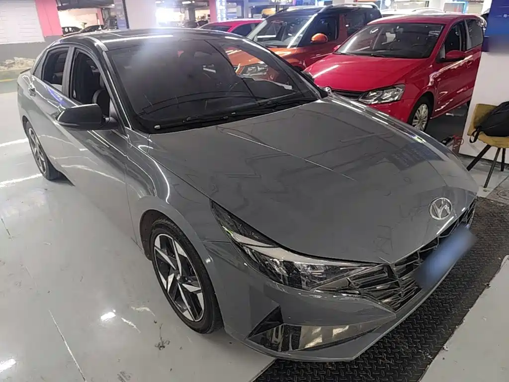Hyundai Elantra — миниатюра 4