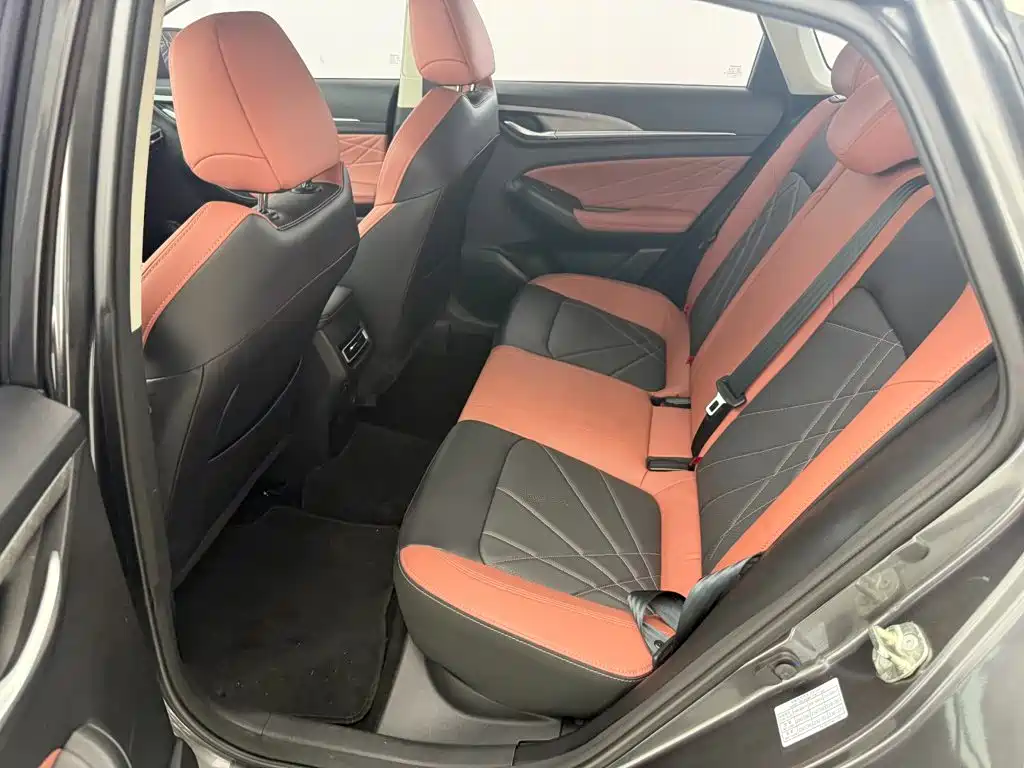 Changan Eado — миниатюра 6