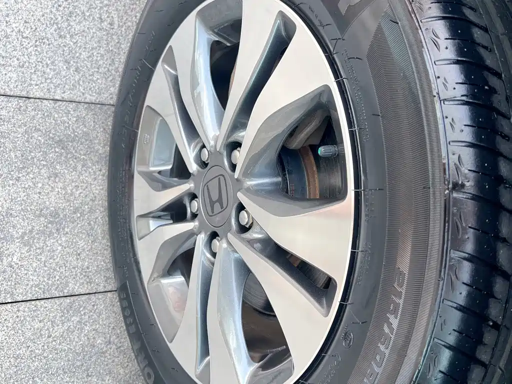 Honda Accord — миниатюра 13