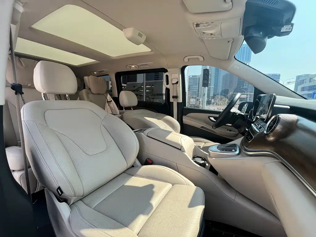 MERCEDES-BENZ V CLASS