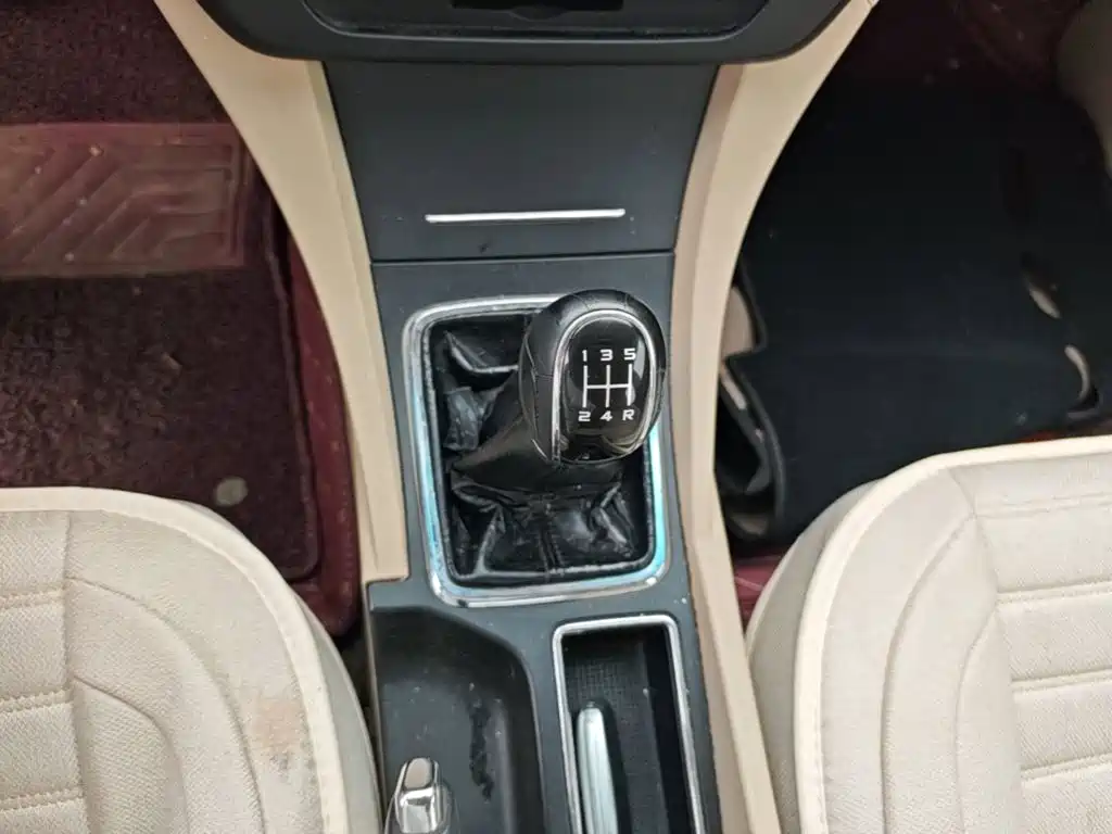 Geely Emgrand — миниатюра 14