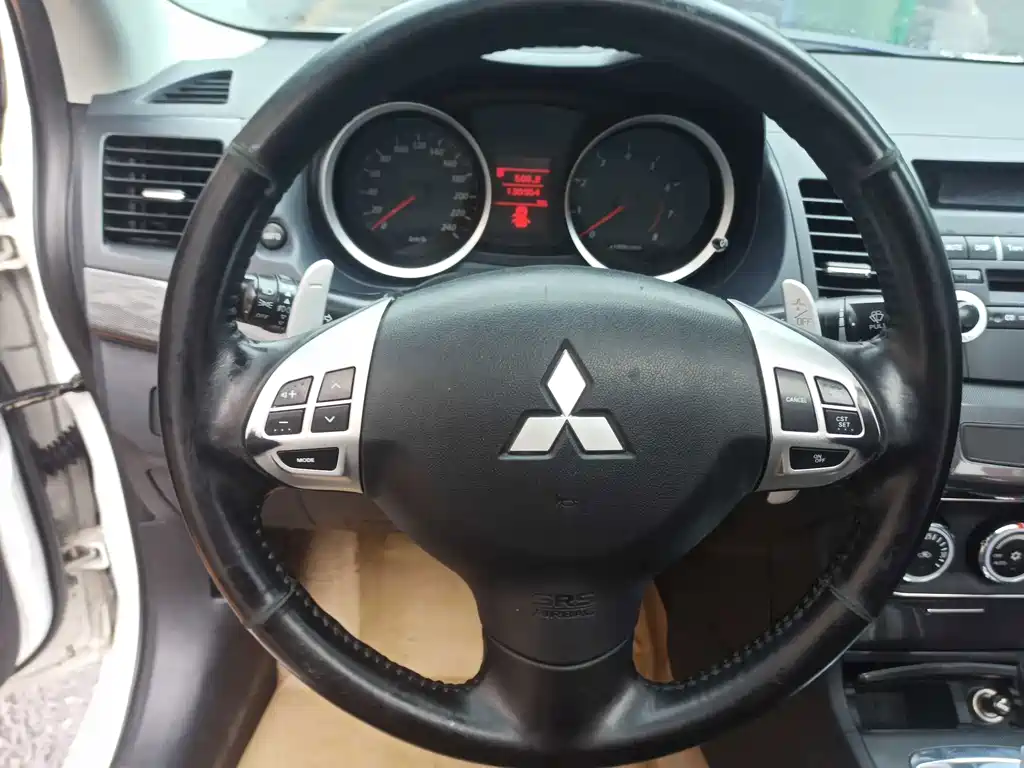 Mitsubishi Lancer EX — миниатюра 4