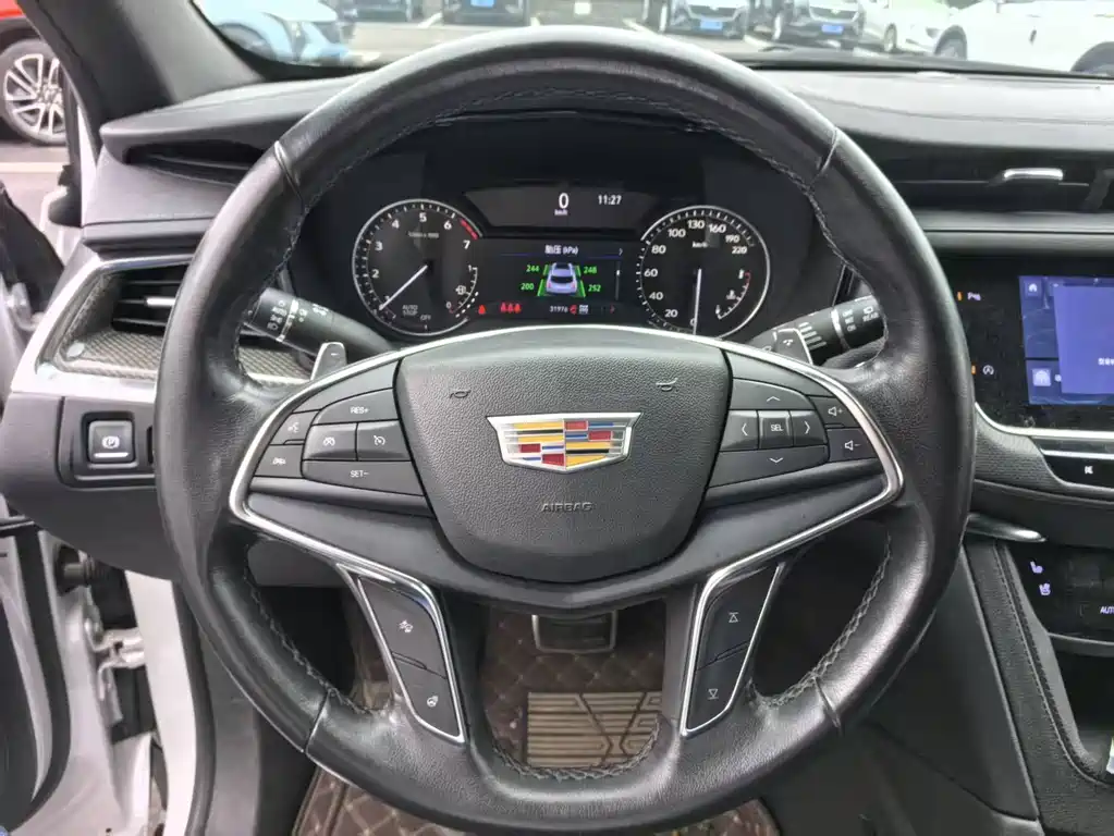 Cadillac XT5 — миниатюра 5