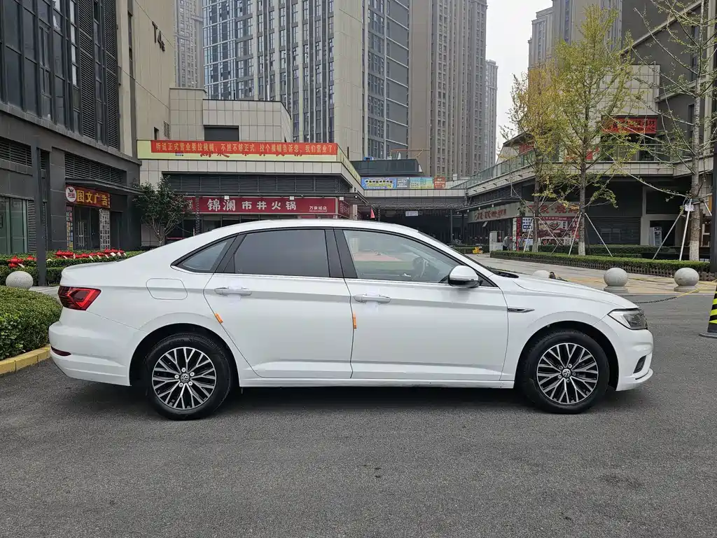 Volkswagen Sagitar — миниатюра 4