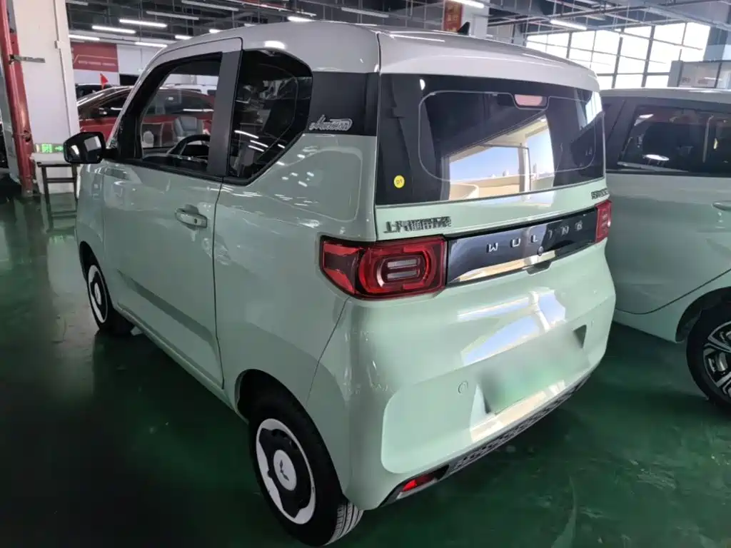 Wuling MINIEV — миниатюра 5