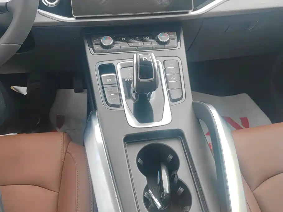 Geely Boyue — миниатюра 16