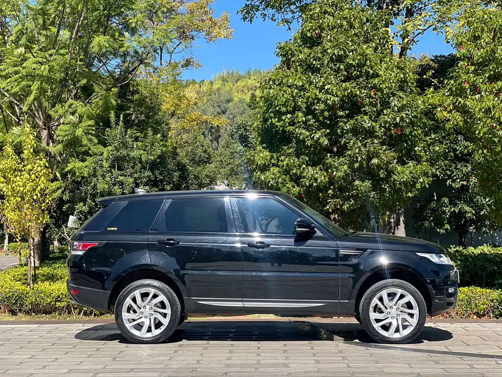 Land Rover Sport — миниатюра 5