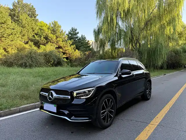 mercedes-benz glc