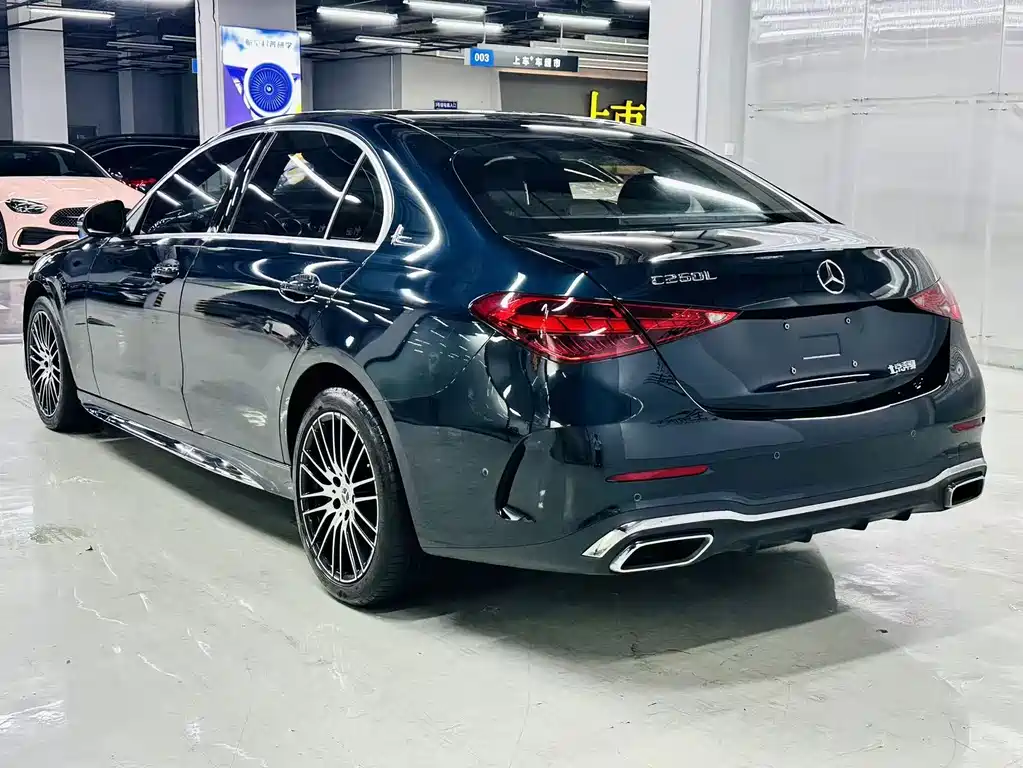 Mercedes-Benz C-Class — миниатюра 4