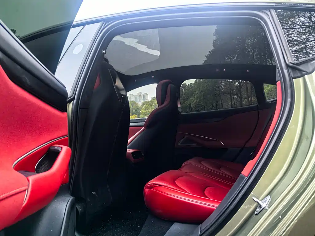 XIAOMI CAR XIAOMI SU7