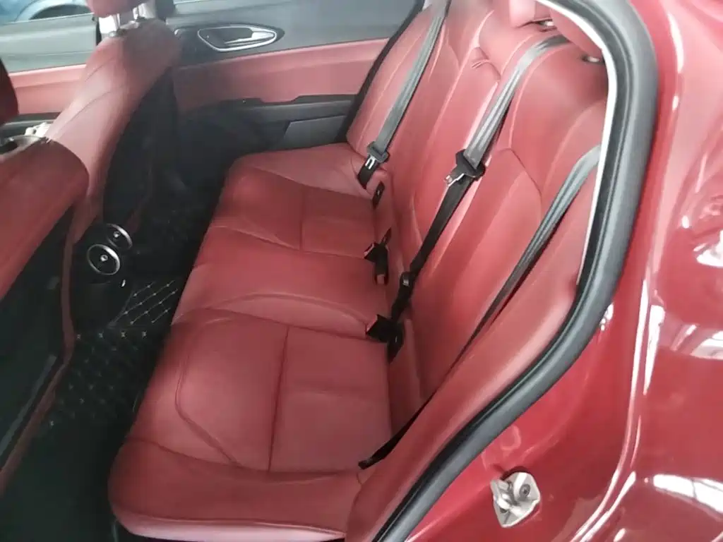 Alfa Romeo Giulia — миниатюра 17