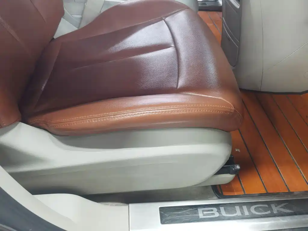 Buick GL8 — миниатюра 16