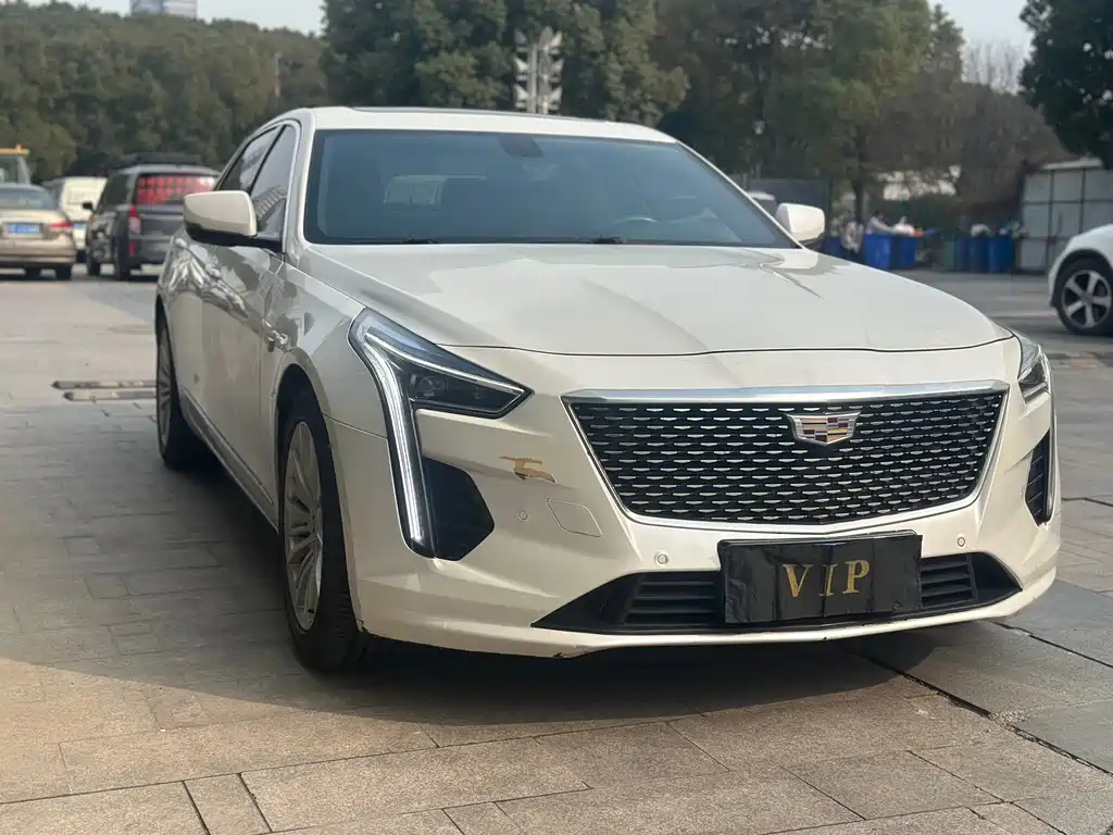 CADILLAC CT6