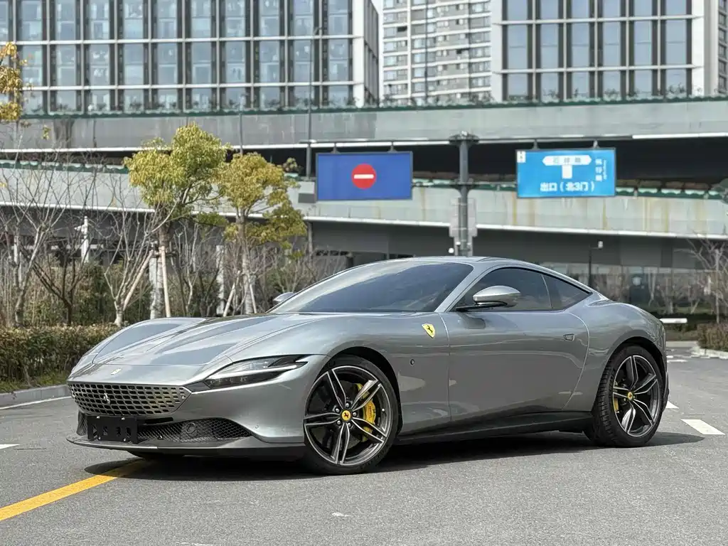 Купить Ferrari Roma