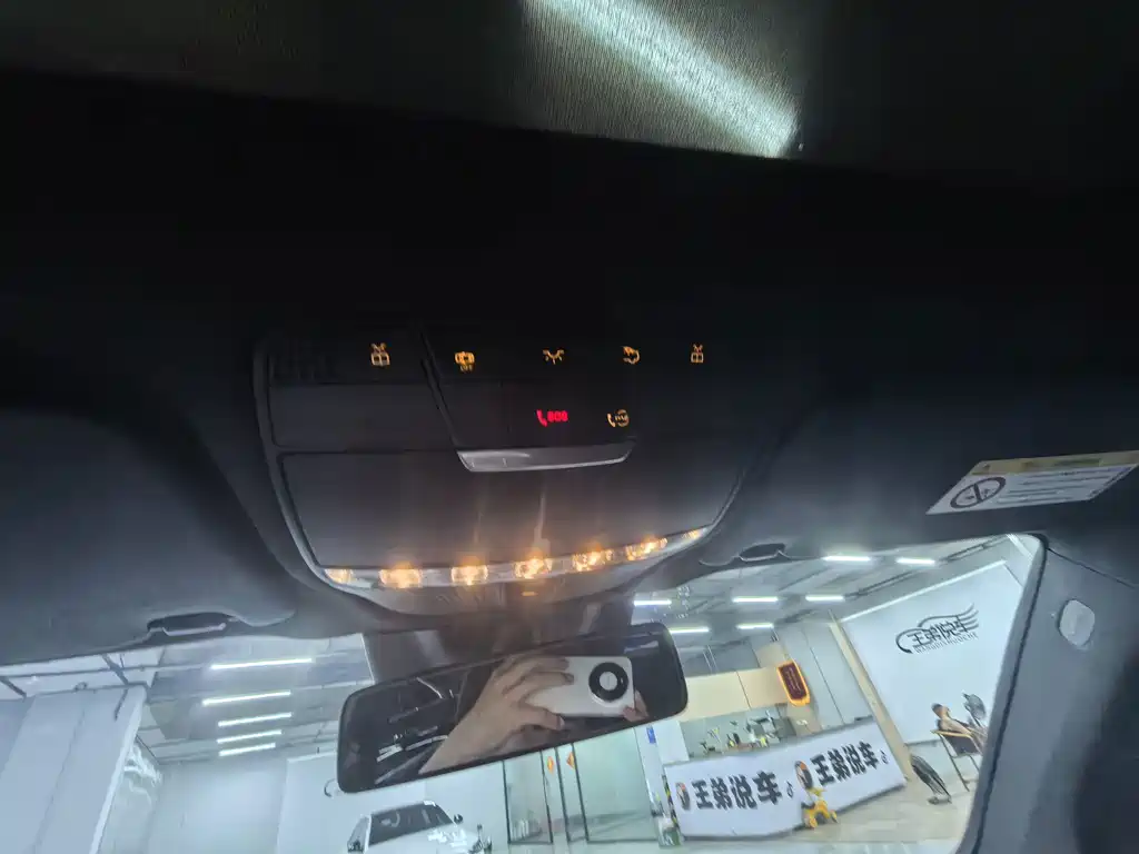 Mercedes-Benz GLC — миниатюра 14