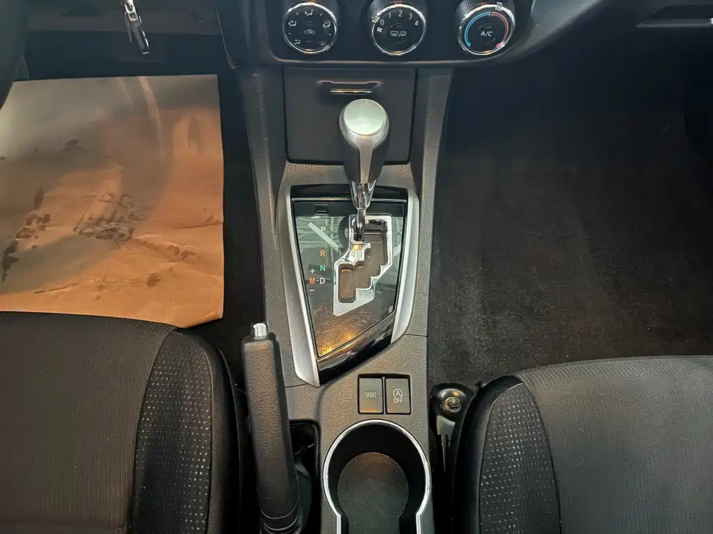 Toyota Corolla — миниатюра 11