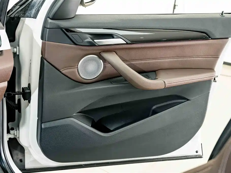 BMW X1 — миниатюра 15