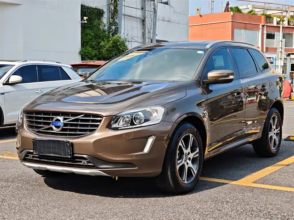 Купить Volvo XC60 (Import)